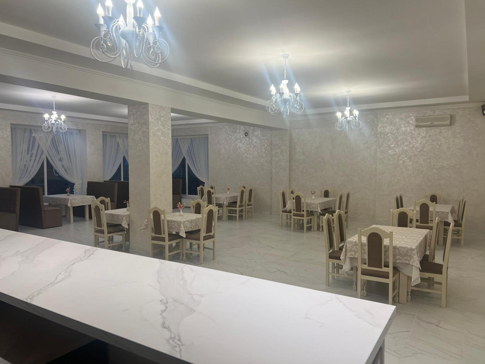 Grand Hotel Mohyliv-Podilskyi 外观 照片